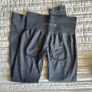 NVGTN Contour Leggings